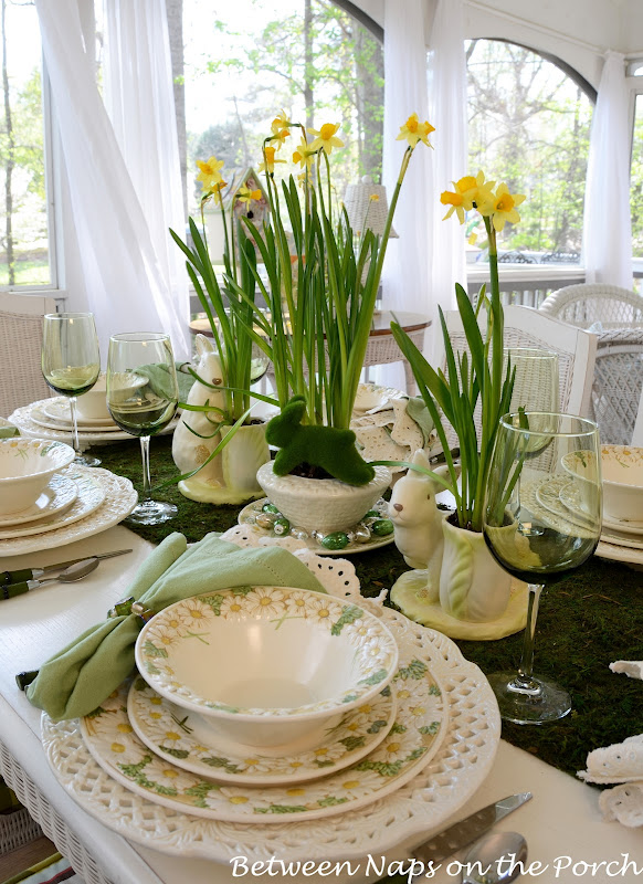 Spring Easter Table Setting Spring Easter Table Setting with Vintage Sculptured Daisy Dinnerware