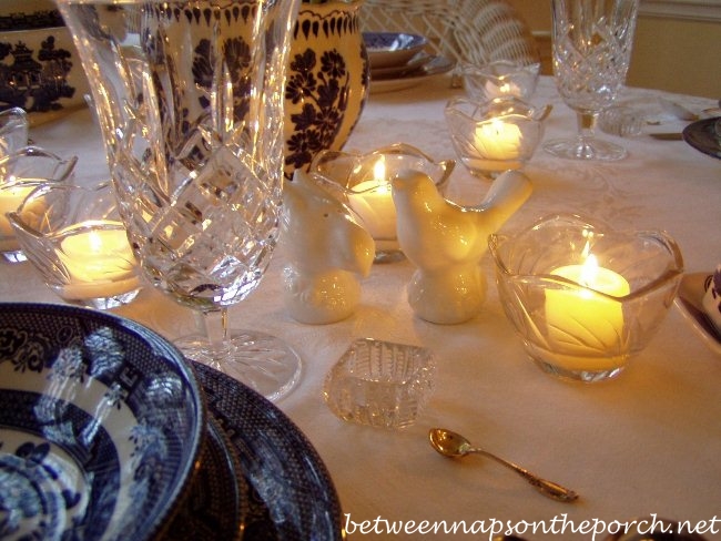 Blue Willow Dishware in a Blue and White Table Setting