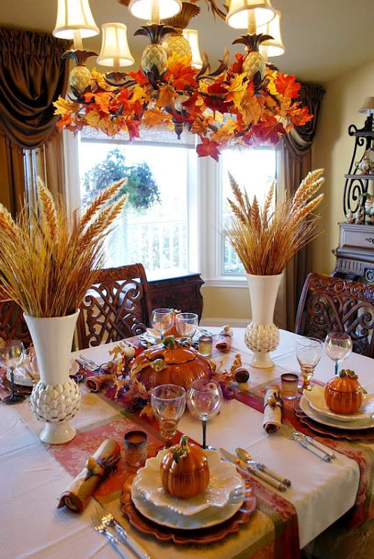 Fall-Halloween Table with Beautiful Wheat Centerpiece