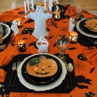 Halloween Tablescape and Decorations