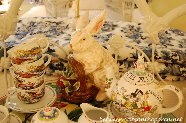 Alice in Wonderland Tea Party Tea Set