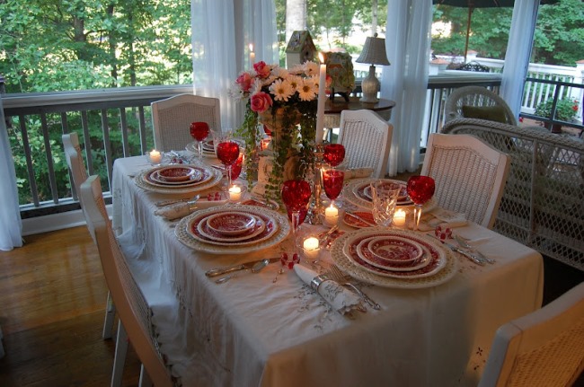 Table Setting with Copeland Spode Tower and a Rose & Daisy Floral Centerpiece