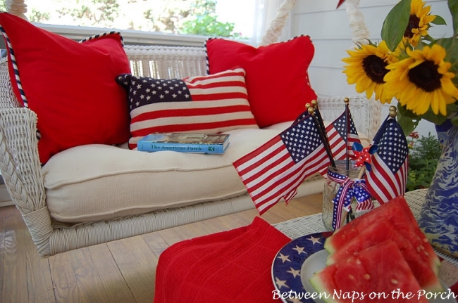 Patriotic Porch for the 4th of July