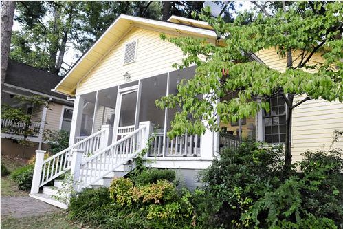 Screeened Porch on Cottage Home