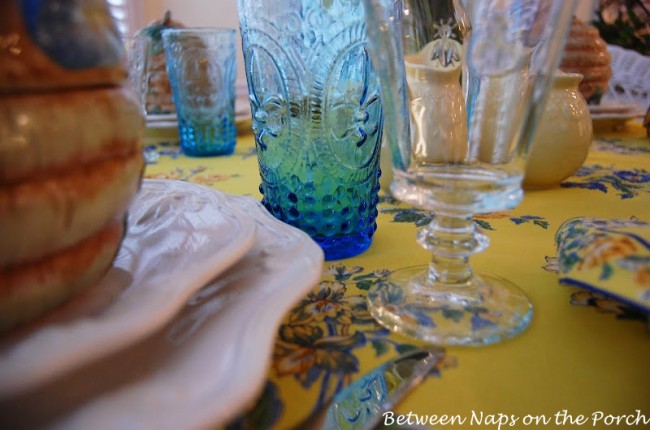 Daffodil, Lavender, Bumble Bee Table Setting