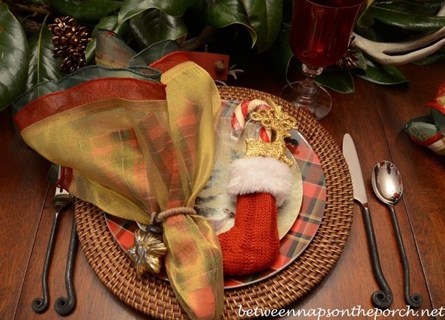 Christmas Tablescape Place Setting with Plaid Plates and Plaid Napkins