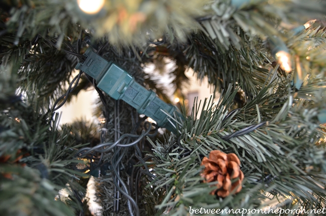 How To Remove Old Pre-Lit Lights From Your Christmas Tree - Mom Can Do  Anything