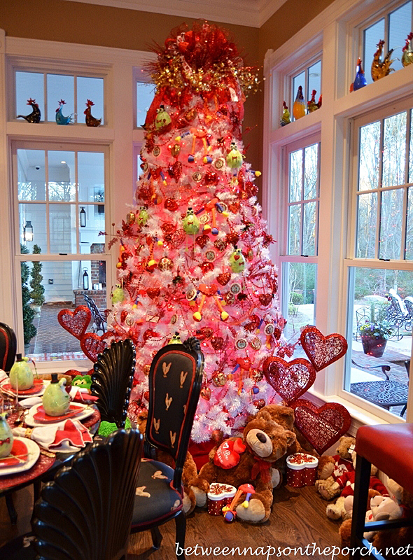 https://betweennapsontheporch.net/wp-content/uploads/2013/01/Valentines-Day-Decorating-Tree-1a.jpg