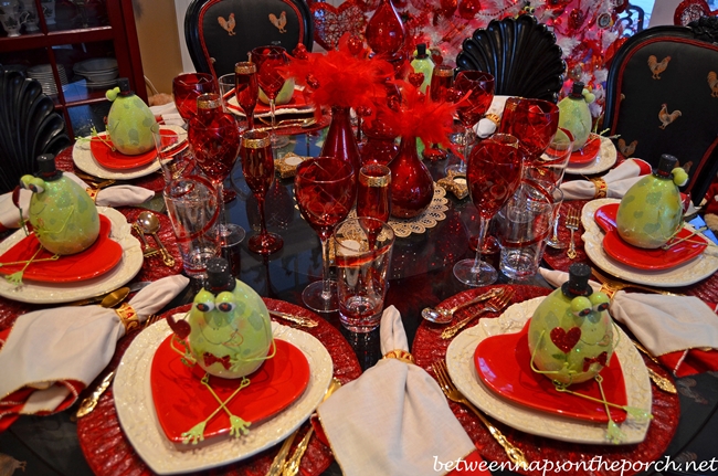 Valentine's Day Table Setting (Tablescape)