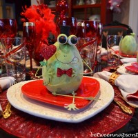 Valentine's Day Table Setting (Tablescape)