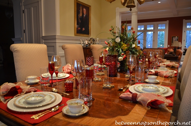 A Valentine's Day Table Setting with a Sweet Centerpiece  Valentine day  table decorations, Valentine table decorations, Valentines day tablescapes