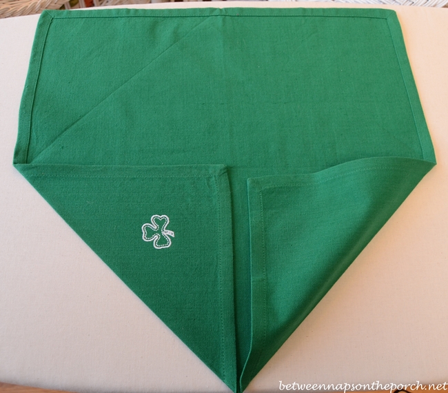 4-Leaf Clover Napkin Fold for St. Patrick's Day Table Setting