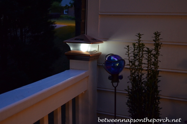 Veranda solar store post lights