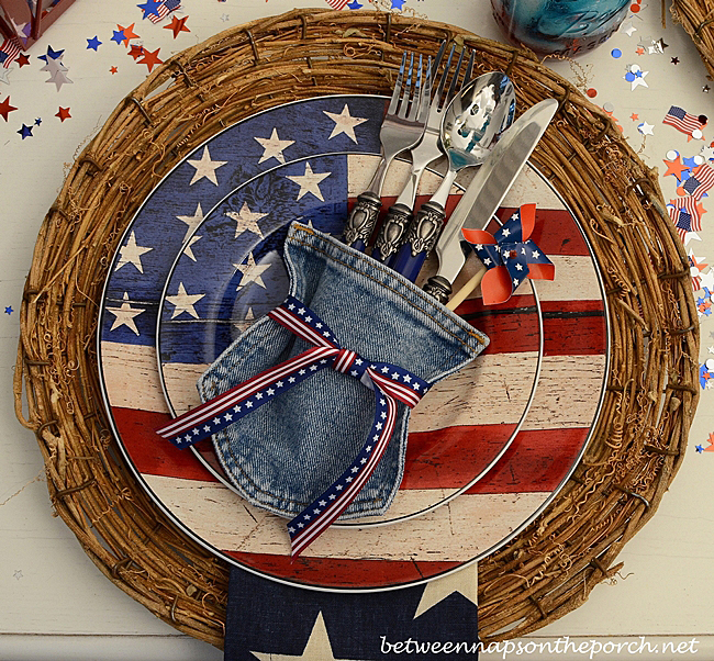 4th of July Tables Setting Tablescape with Jean Flatware Holder and Warren Kimble Dishware