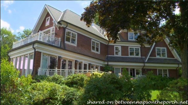 House Overlooking Pond in the Movie, The Big Wedding_wm