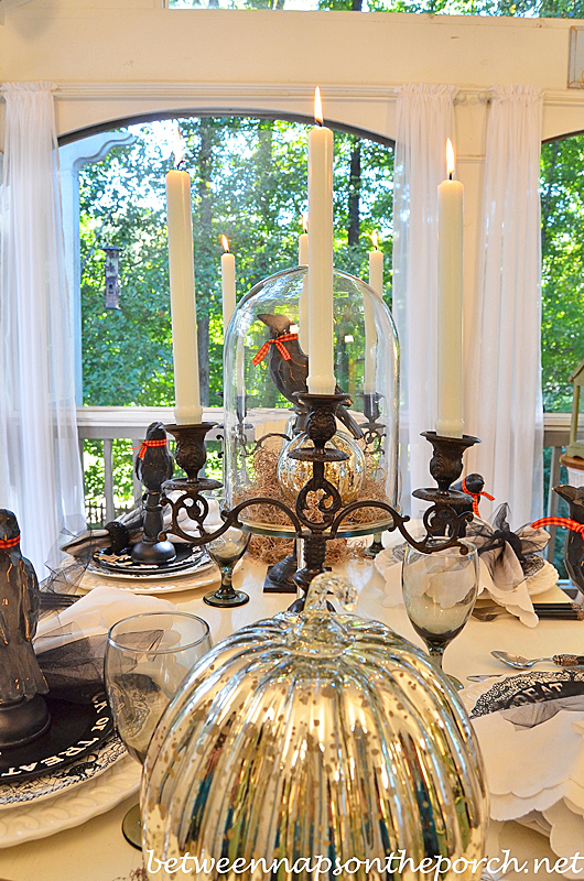 Halloween Tablescape on the Porch