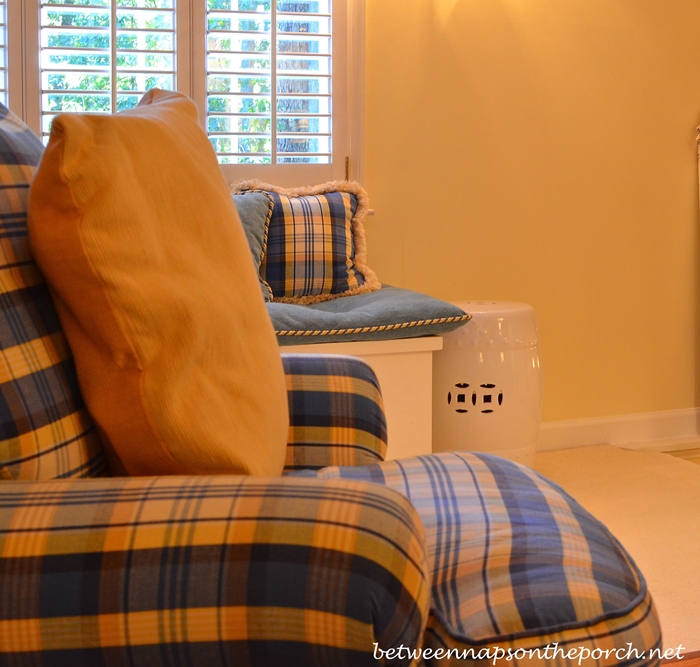 White Ceramic Garden Seat for the Family Room