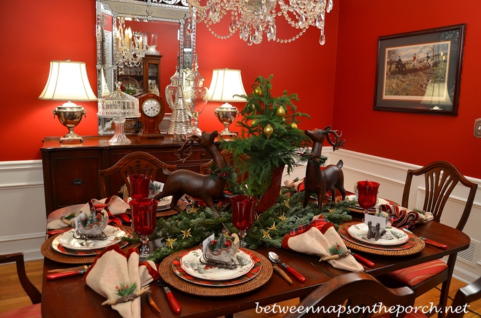 Christmas Table Setting Tablescape with Plaid Plates and a Natural ...