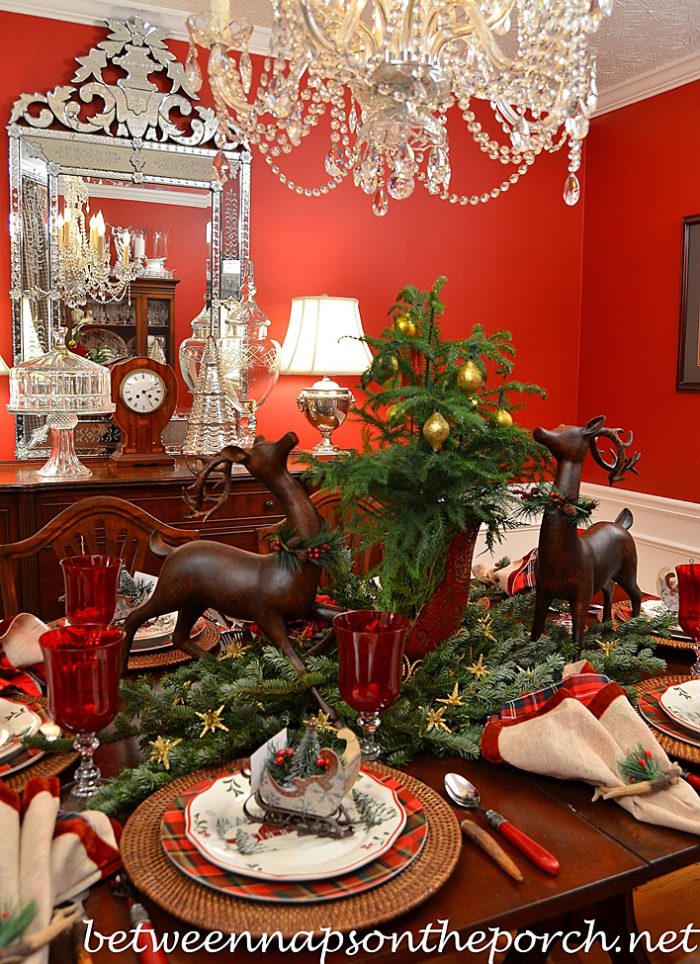 Christmas Table Setting Tablescape with Plaid Plates and a Natural