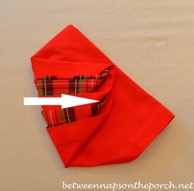 Christmas Tree Napkin Fold 12