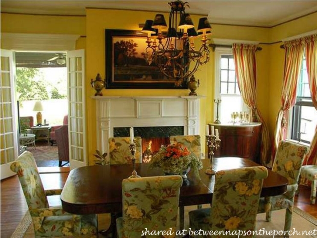 Dining Room in Beautiful Oak Hall Estate