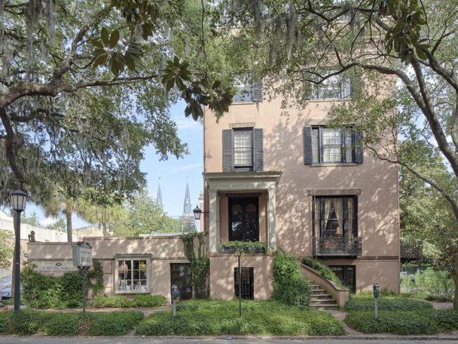 homes to tour savannah ga