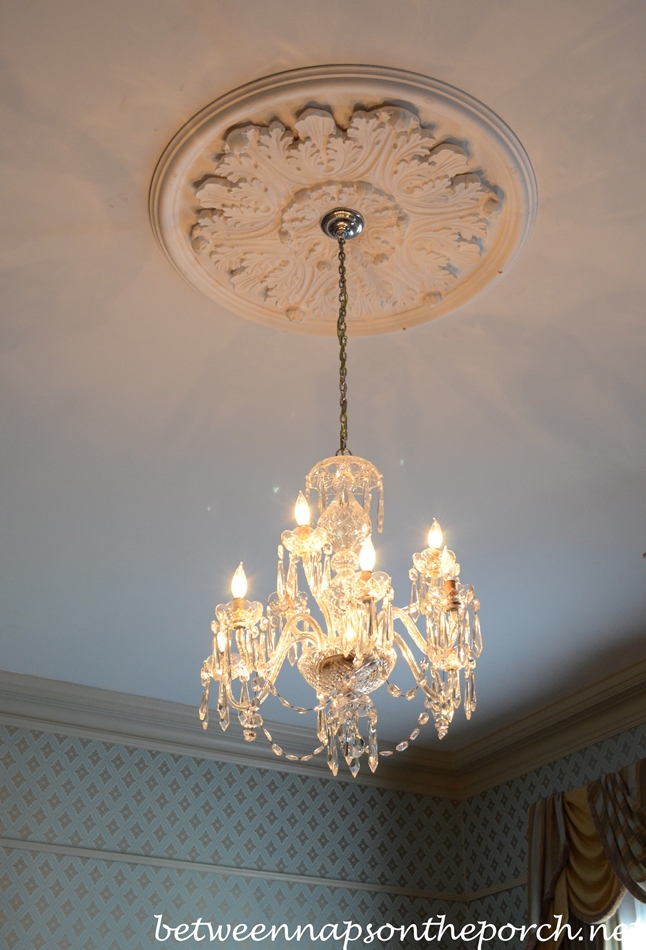 Greenwood Plantation Dining Room Chandelier