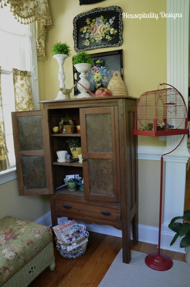 Tole Trays for Sunroom