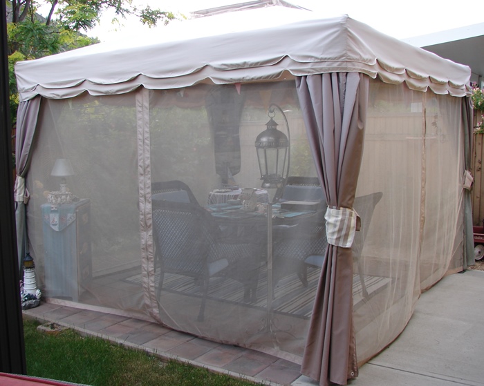 Canopy Room With Screening For Outdoor Entertaining & Dining