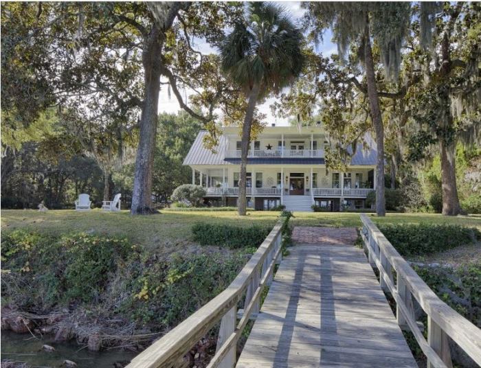 Historic Savannah Island Home Available For Purchase