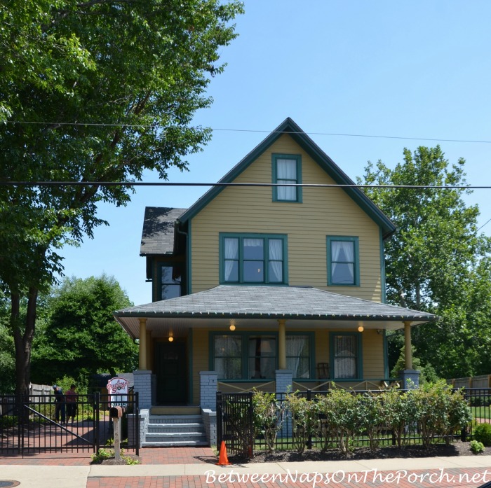 A Christmas Story Movie House Cleveland Ohio