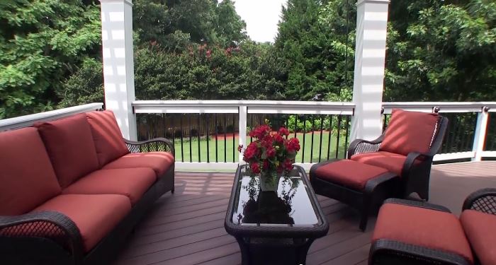 Beautiful seating area on deck