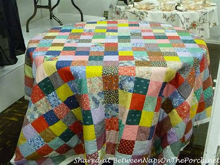 Quilt Tablecloth for a Casual Table Setting 