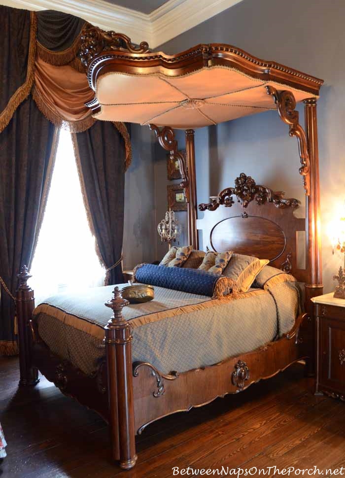 Nottoway Plantation Master Bedroom with Tester Bed