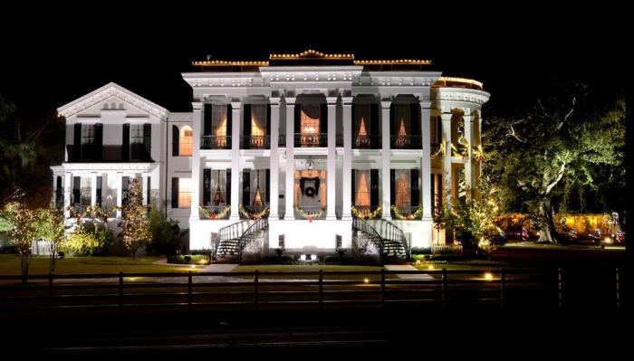 Nottoway Plantation at Night