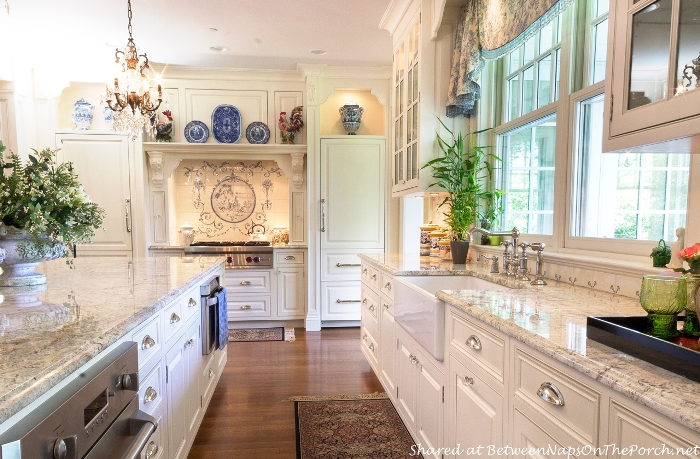 Beautiful White Kitchen With Farmhouse Kitchen