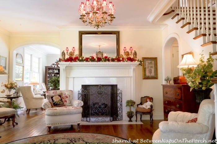 Mantel decorated for Christmas