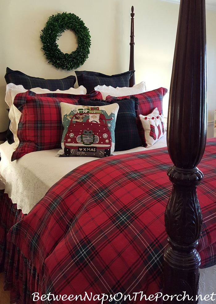 https://betweennapsontheporch.net/wp-content/uploads/2015/11/Road-Trip-Santa-Pillow-and-Tartan-Bedding.jpg