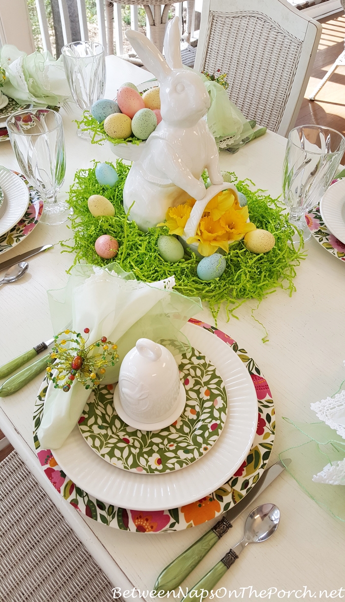 Spring Table, Kim Parker, Spode Emma's Garland