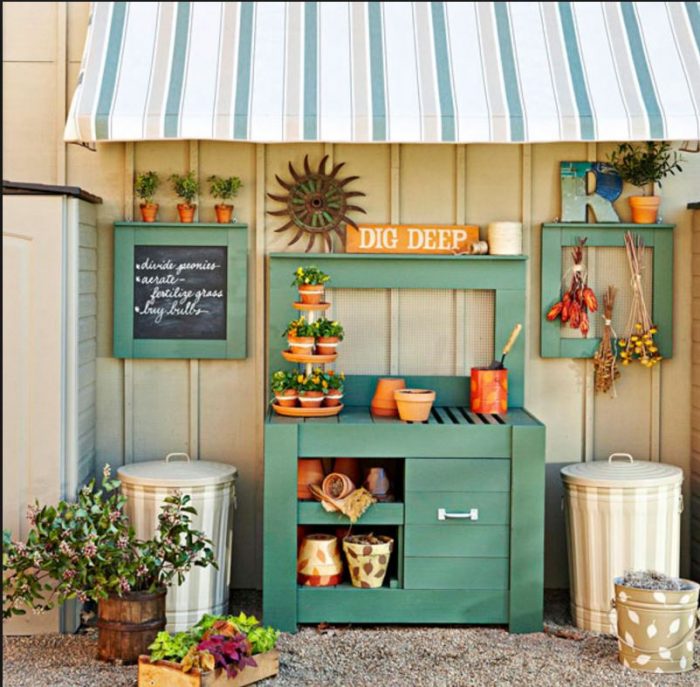 Spray Painted Potting Bench