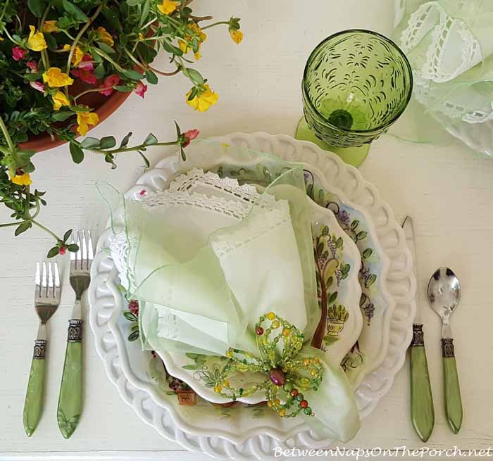 Summer Table Setting with Ma Maison Dinnerware