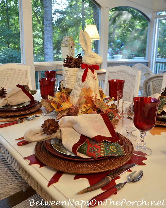 an-autumn-table-with-a-woodland-theme