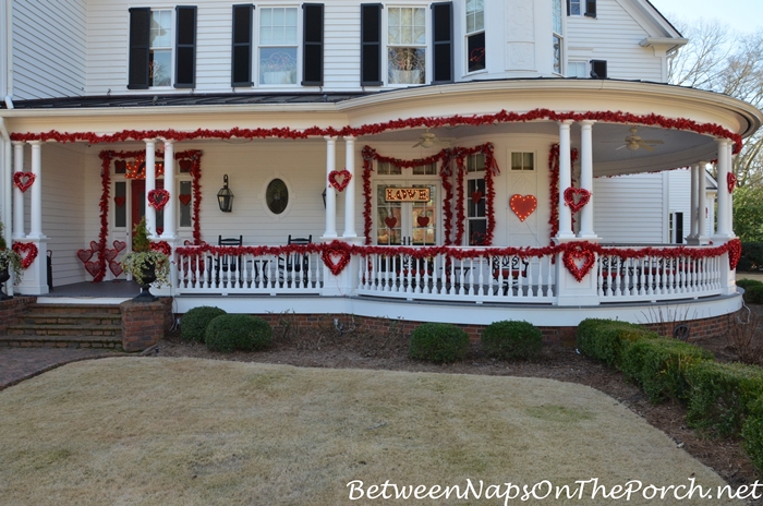 Valentine S Day Decorations Decorate The Porch Front Door