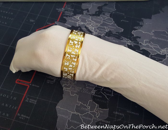 String Bracelet With 18k Gold Bar – Atelium Jewelry