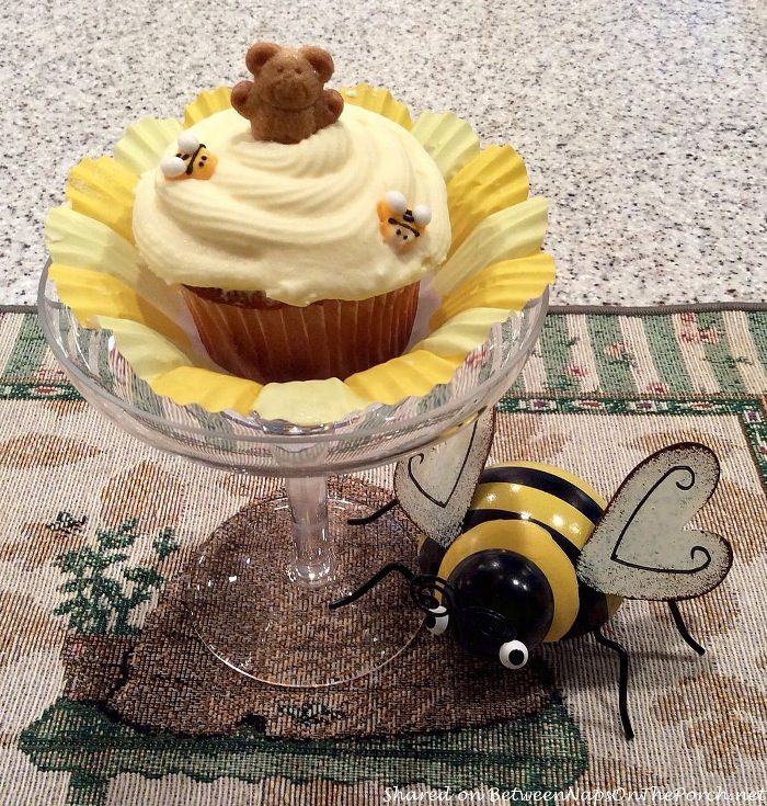 Honey Bear and Bee Cupcakes