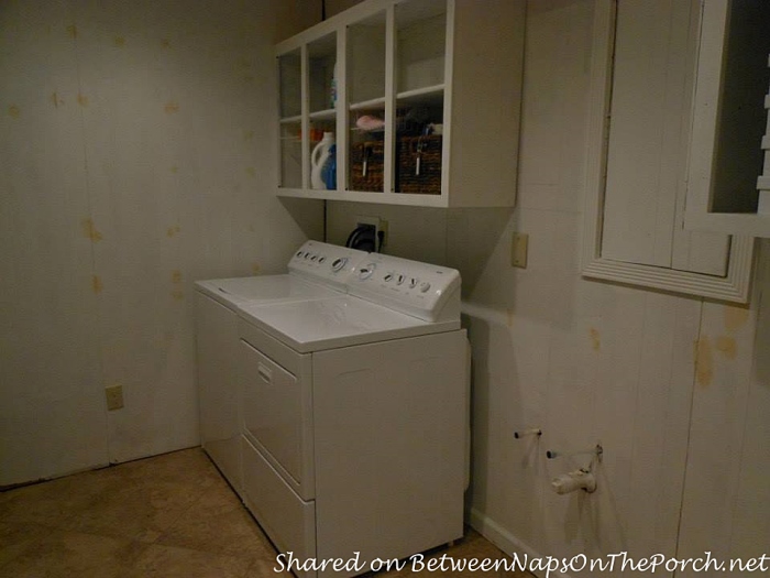 Before Photo of Laundry Room Makeover