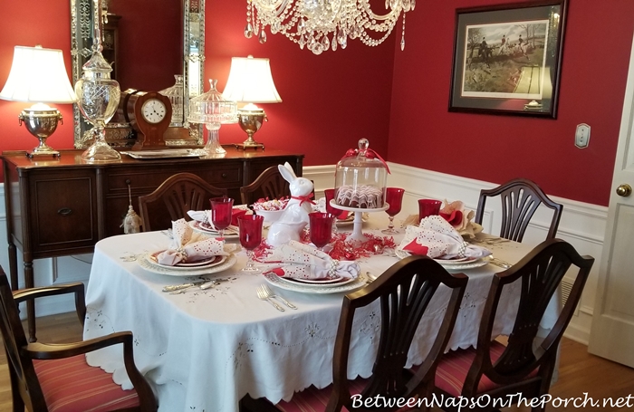 Valentine's Day Table, Traditional Dininig Room