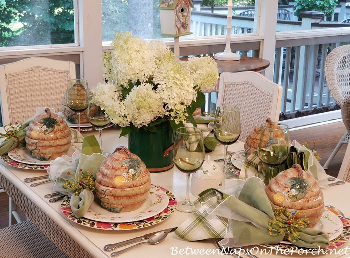 Floral & Bee-themed Tablescape for Summer Dining on the Porch