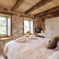 Lovely Bedroom in historic The Bastle