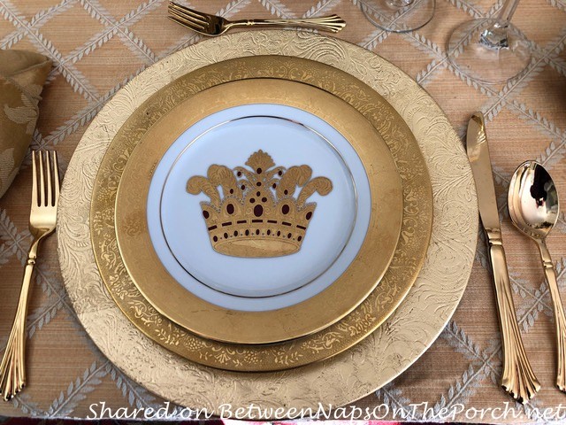 Hutschenreuther Dinner Plates and Muirfield Crown Salad Plates